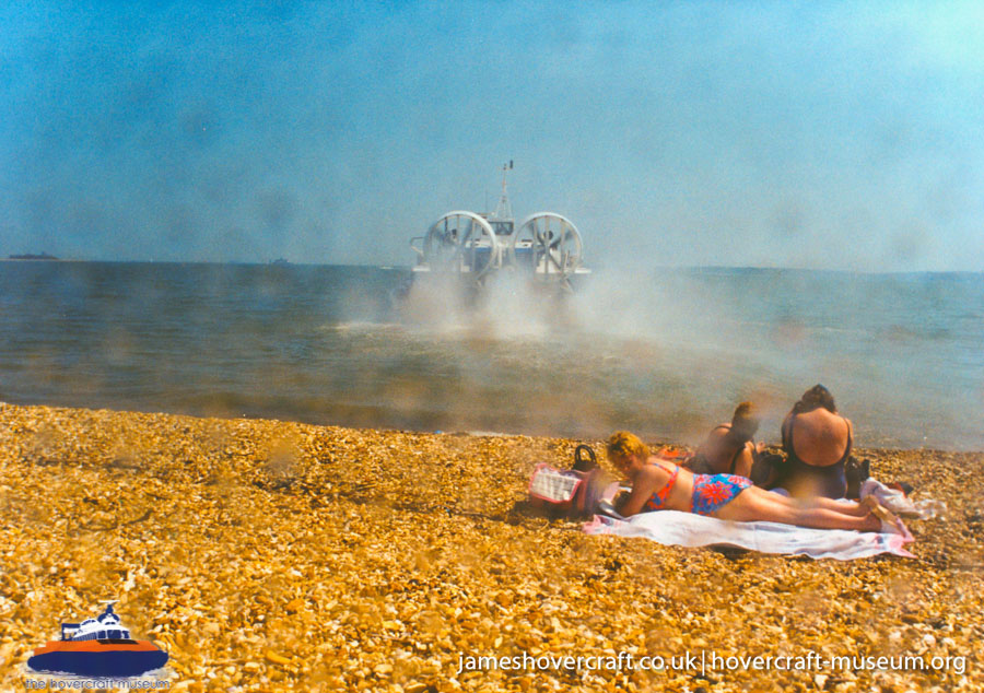 AP1-88 hovercraft promotional day by BHC -  (credit: The <a href='http://www.hovercraft-museum.org/' target='_blank'>Hovercraft Museum Trust</a>).